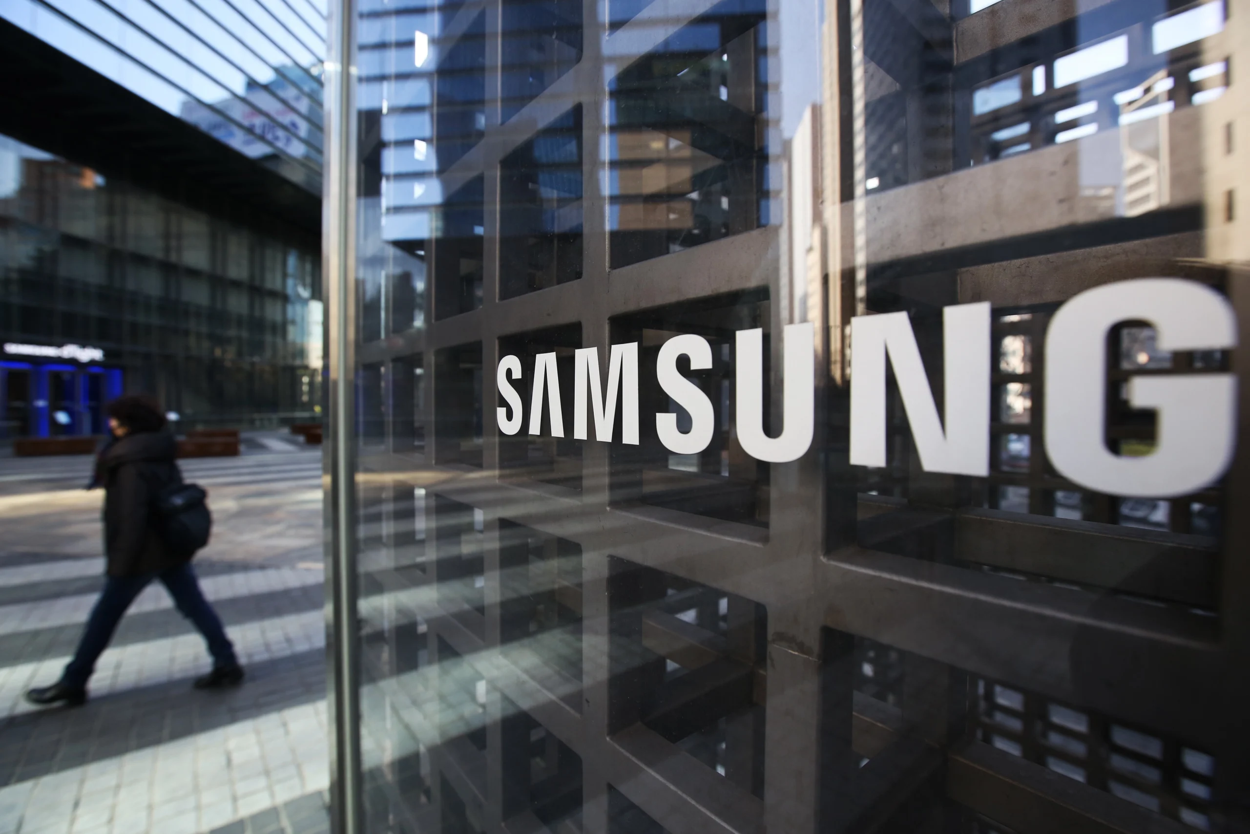 Samsung tuyển dụng những vị trí nào? làm sao để trúng tuyển? – InTalents